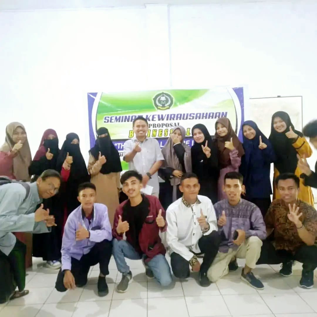 Kegiatan “Seminar Kewirausahaan Proposal Businessal”